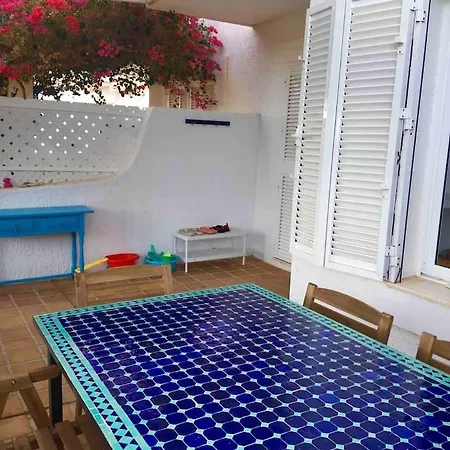 Three Bedroom House By The Sea Vakantiehuis *